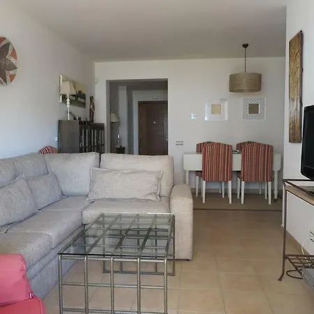 Apartamento Con Jardin Apartment *
